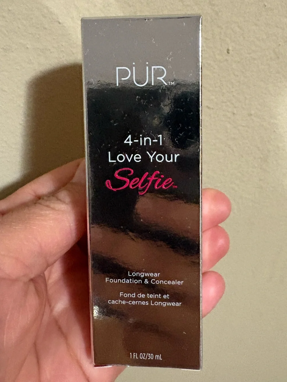 PÜR 4-in-1 Love Your Selfie Longwear Foundation & Concealer - LP2 Brand New